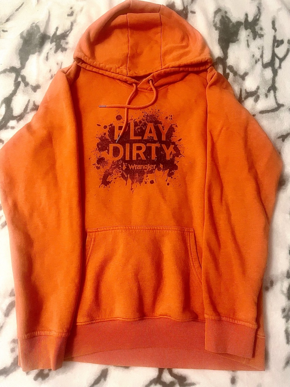 WRANGLER Orange Unisex Size Medium “Play Dirty” Pullover Hooded Sweatshirt
